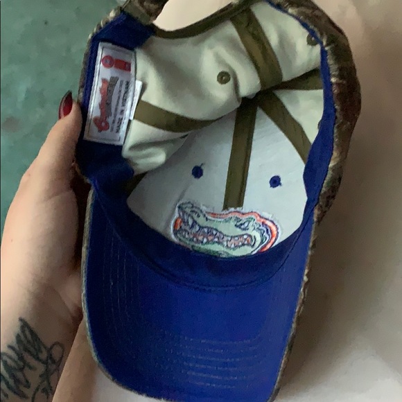 Hat - Picture 4 of 4